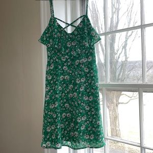 Green TRIXXI spring/summer dress with white daisies. Only worn once or twice